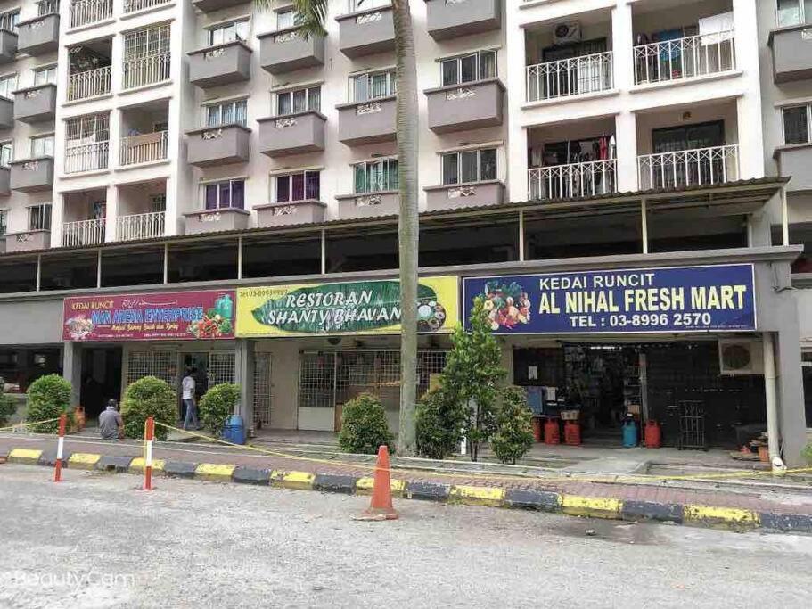Arena Stadium Bukit Jalil Furnished, Air Con Apartment